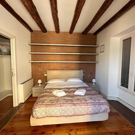 Апартаменти Mirador Del - Happy *