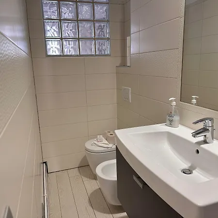 Апартаменти Mirador Del - Happy